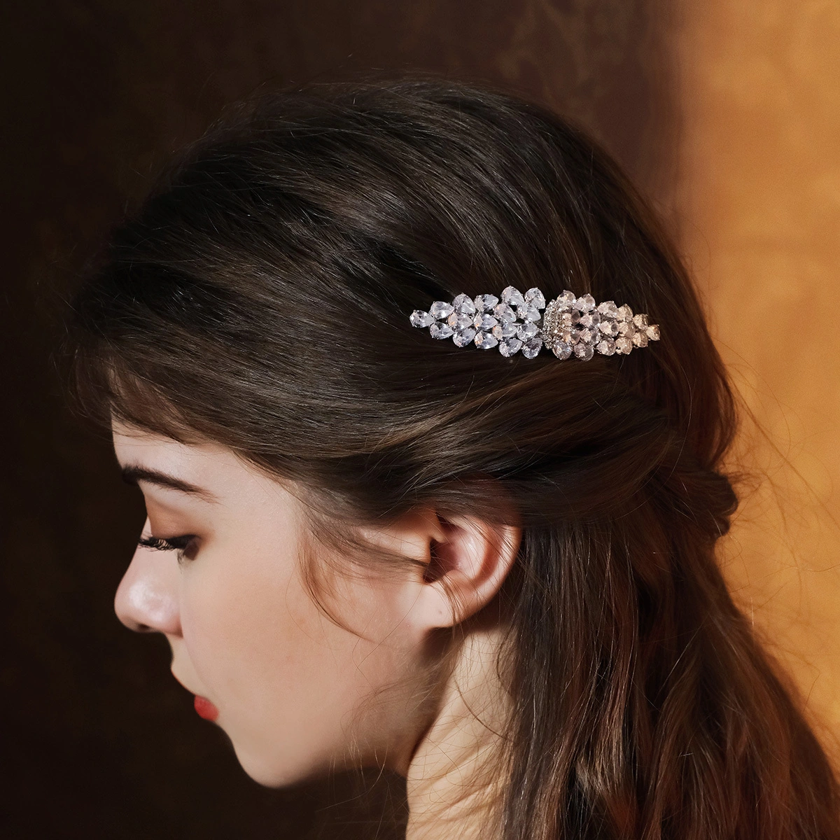 Exquisite Elegant Zircon Hair Clip For Women Minimalist Leaf Rhinestone Hair Clips Wholesale 1