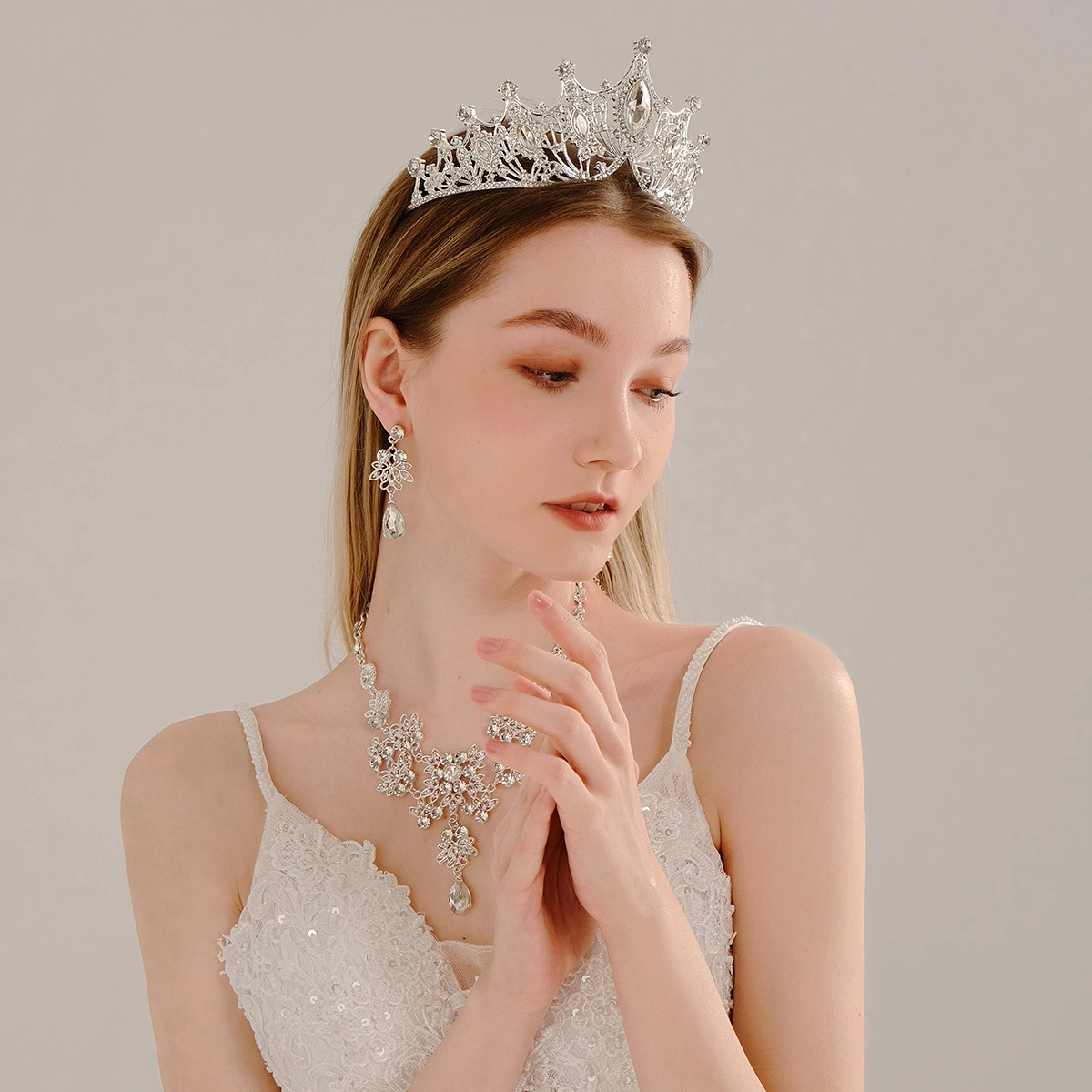 Happy Adorn 4 Pcs/Set Wedding Bride Jewelry Crown Necklace Earring Set Elegant Sparkly Flower Rhinestone Women Jewelry 1