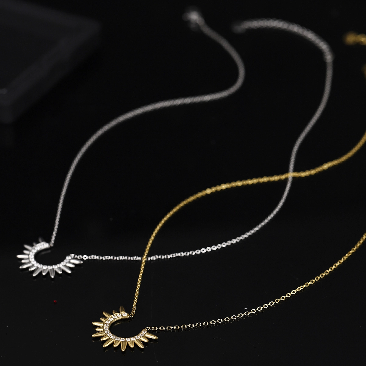 Mode Halsketten Glänzende Zirkon U-förmige Sonne Anhänger Halskette Edelstahl Schlüsselbein Kette INS-stil Halsketten 1