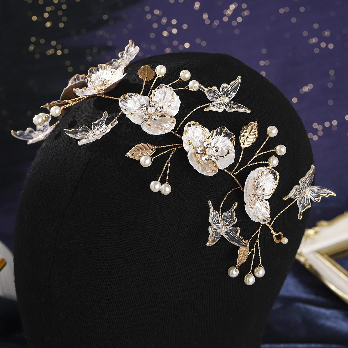 Haarband im Retro-Waldstil mit Schmetterlingen, Perlen, Blumen und Blättern – ein exquisites Braut-Haaraccessoire für die Hochzeitsfeier 1