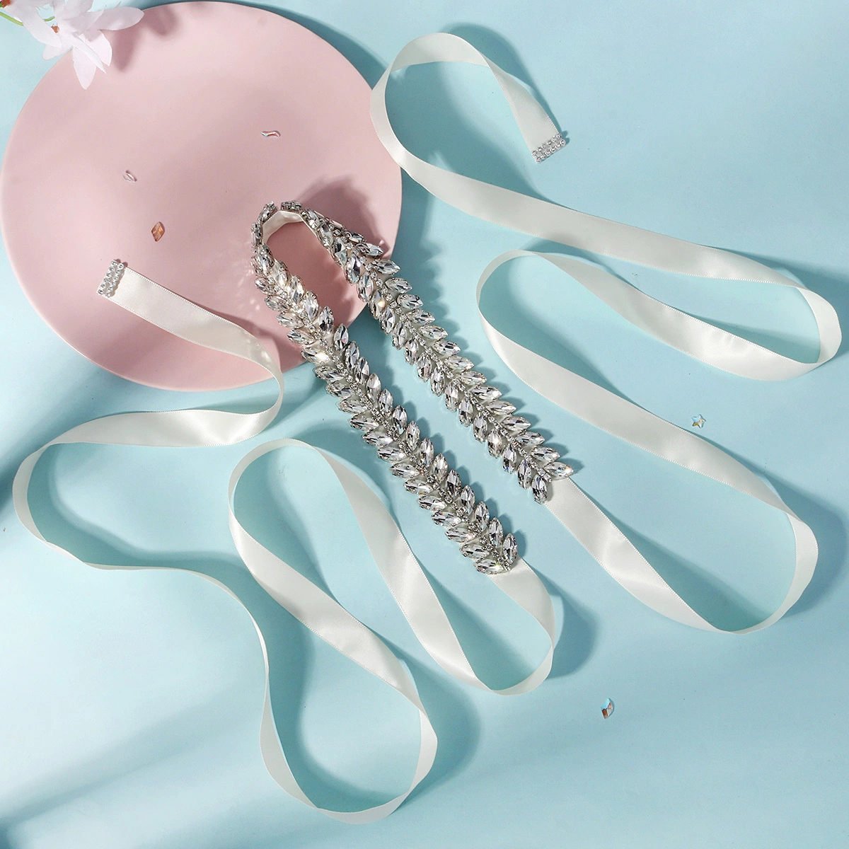 Luxuriöser, zweireihiger Taillengürtel mit Marquise-Strasssteinen – ein modisches Accessoire für Damen, perfekt für festliche Anlässe. 1